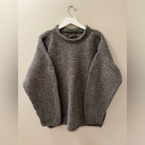 Rey Wear Unisex 100% Wool Gray Handmade Sweater Size L/XL